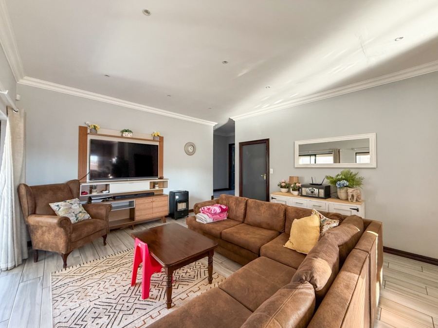 3 Bedroom Property for Sale in Melodie North West